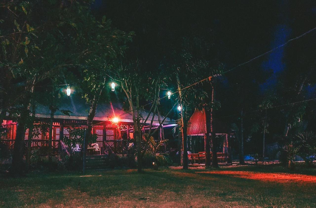 The Pelicans Resort Batangas Ngoại thất bức ảnh